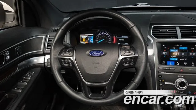 Ford Explorer 2019 — фото 13