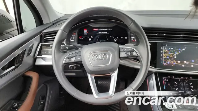 Audi Q7 2021 — фото 13