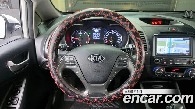 Kia K3 2015 — фото 13