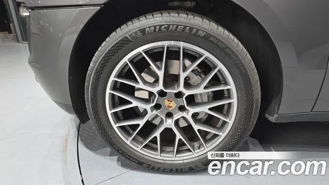 Porsche Macan 2015 — фото 5