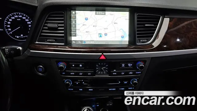 Hyundai Genesis 2014 — фото 14