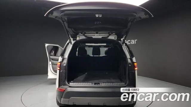 Land Rover Discovery 2019 — фото 20