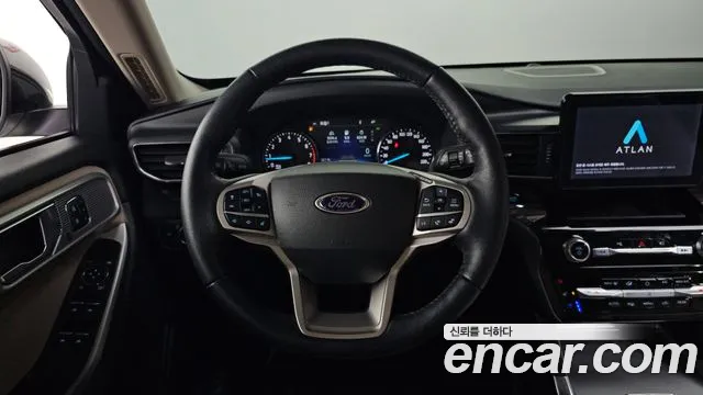 Ford Explorer 2022 — фото 12