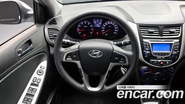 Hyundai Accent 2011 — фото 13