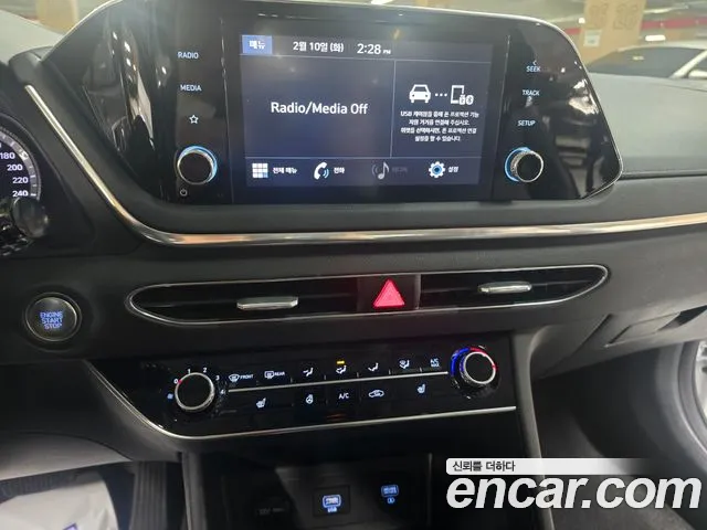 Hyundai Sonata 2021 — фото 13