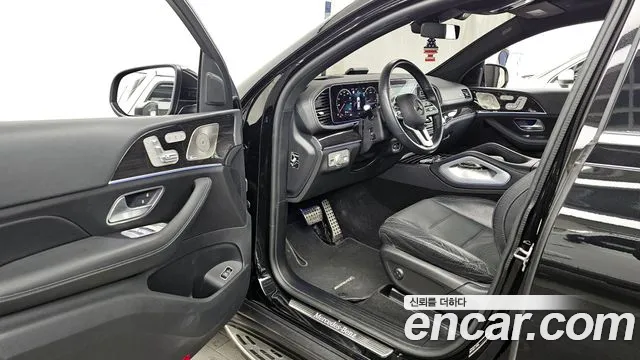 Mercedes-Benz GLE-Class 2023 — фото 10