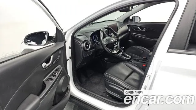 Hyundai Kona 2023 — фото 11