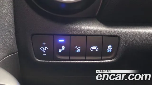 Hyundai Kona 2018 — фото 18