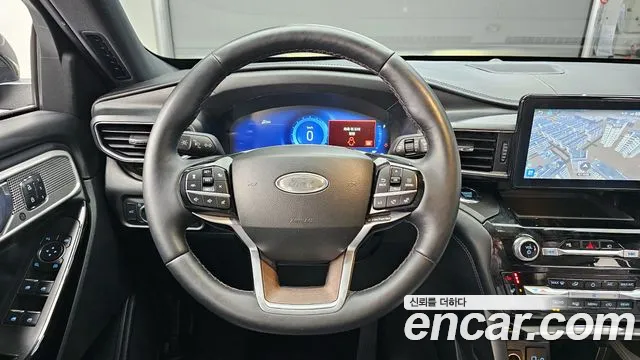 Ford Explorer 2022 — фото 13