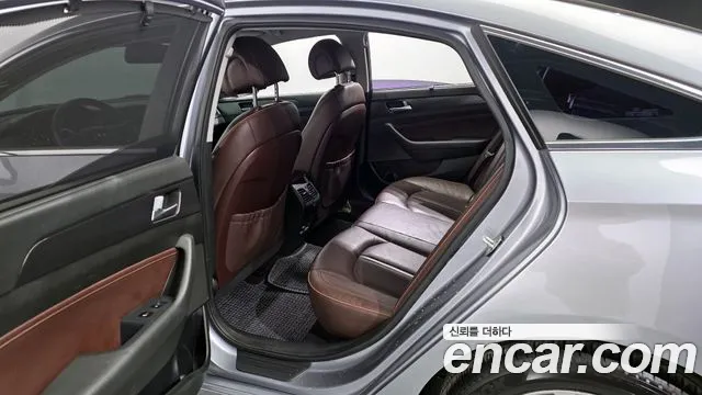 Hyundai Sonata 2017 — фото 11