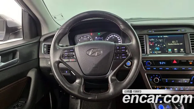 Hyundai Sonata 2017 — фото 13
