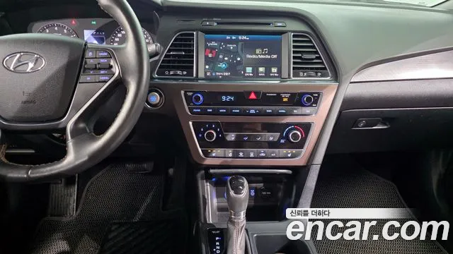Hyundai Sonata 2017 — фото 20