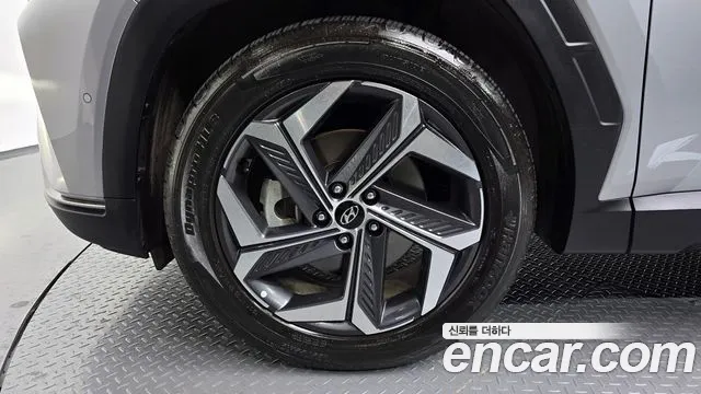 Hyundai Tucson 2023 — фото 4