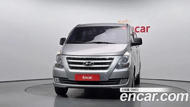 Hyundai Starex 2017 — фото 3