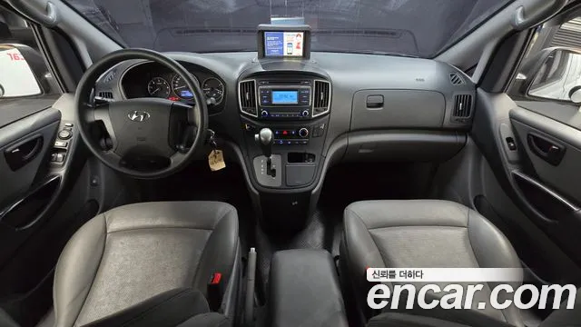 Hyundai Starex 2017 — фото 7