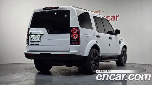 Land Rover Discovery 2015 — фото 2