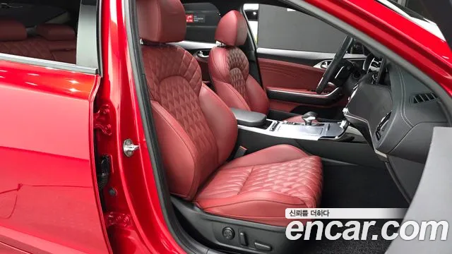 Kia Stinger 2021 — фото 10