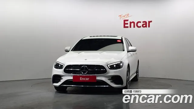 Mercedes-Benz E-Class 2023 — фото 3