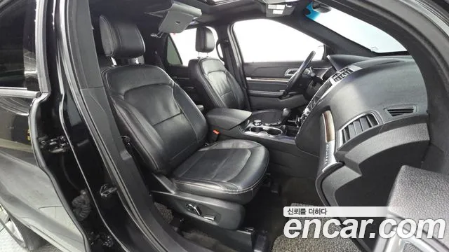 Ford Explorer 2018 — фото 11