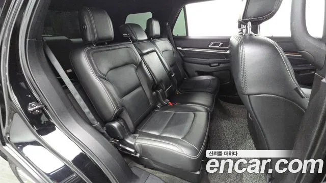 Ford Explorer 2018 — фото 12