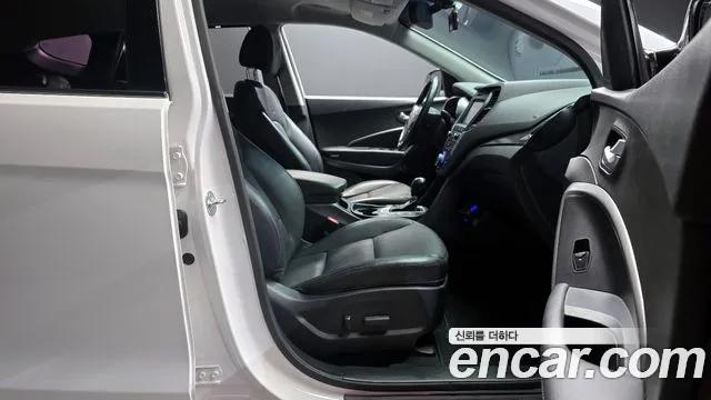 Hyundai Santafe 2017 — фото 10
