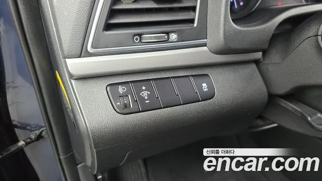 Hyundai AVANTE 2016 — фото 18