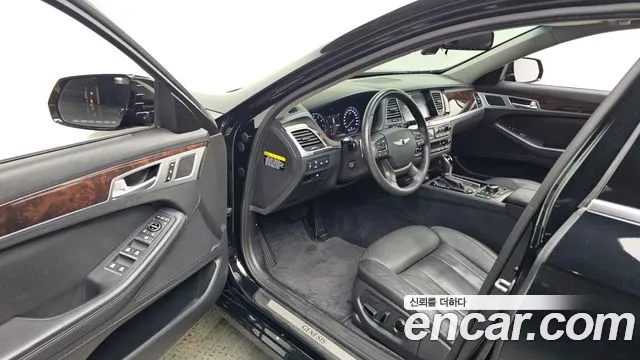 Hyundai Genesis 2015 — фото 10