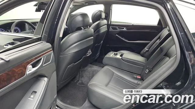Hyundai Genesis 2015 — фото 11