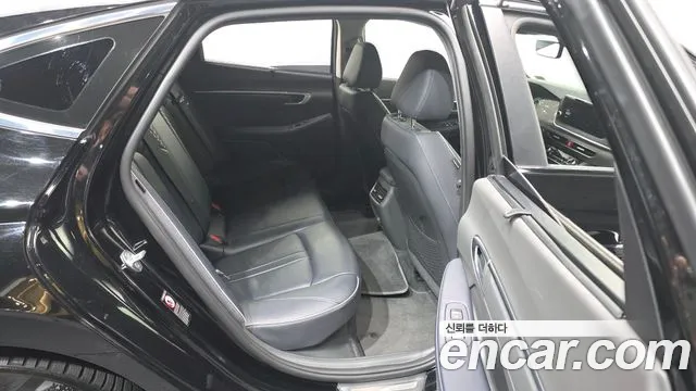 Hyundai Sonata 2021 — фото 11