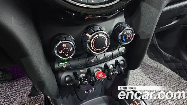 Mini Cooper 2017 — фото 16