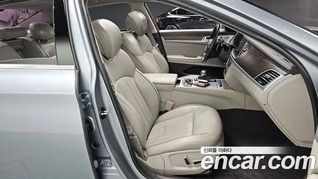Genesis G80 2017 — фото 10