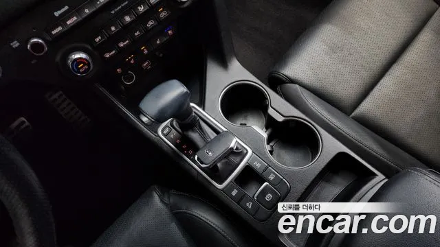 Kia Sportage 2022 — фото 9