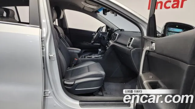 Kia Sportage 2022 — фото 11