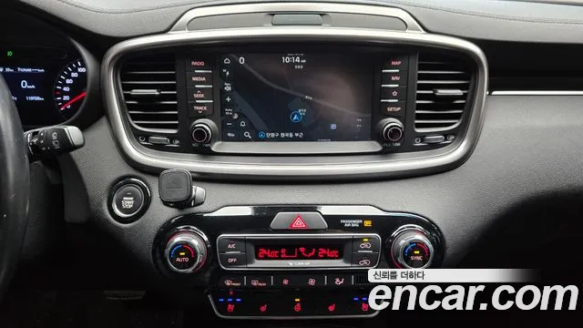 Kia Sorento 2018 — фото 16