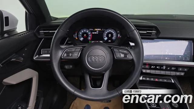 Audi A3 2023 — фото 13