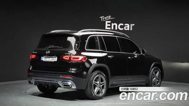 Mercedes-Benz GLB-Class 2023 — фото 2