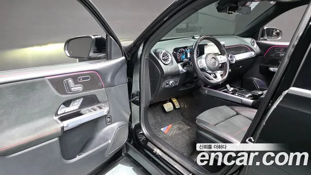 Mercedes-Benz GLB-Class 2023 — фото 11