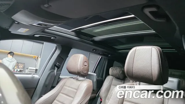 Mercedes-Benz GLS-Class 2023 — фото 19