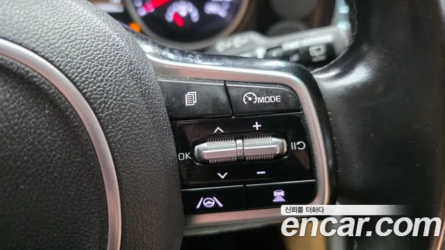 Kia Canival 2022 — фото 16