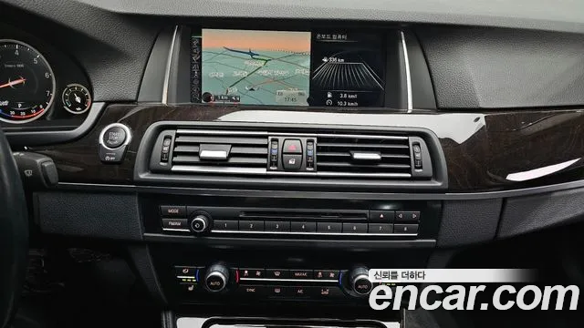 BMW 5-Series 2015 — фото 14
