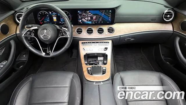 Mercedes-Benz E-Class 2022 — фото 7