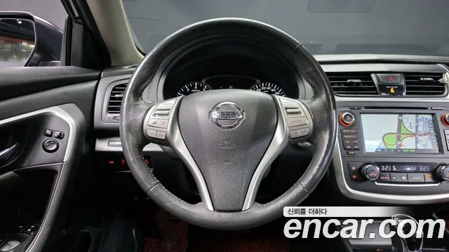 Nissan Altima 2017 — фото 13