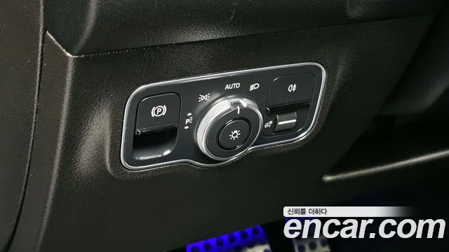Mercedes-Benz GLB-Class 2021 — фото 16