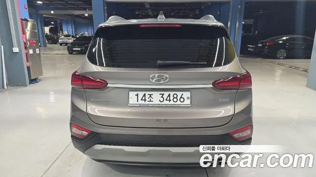 Hyundai Santafe 2019 — фото 4