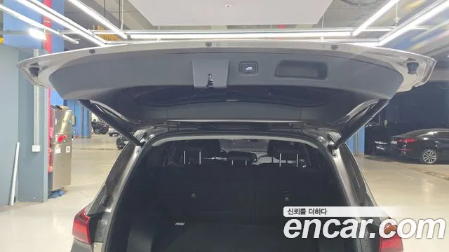 Hyundai Santafe 2019 — фото 11