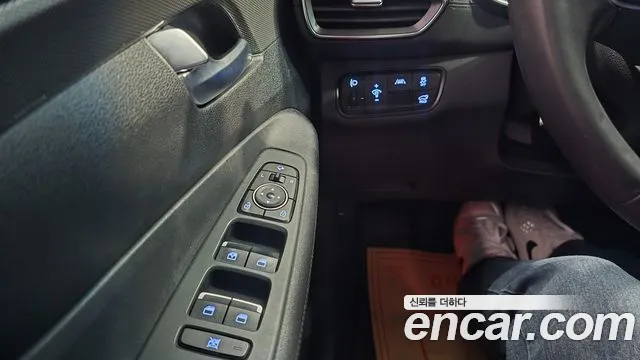 Hyundai Santafe 2019 — фото 14