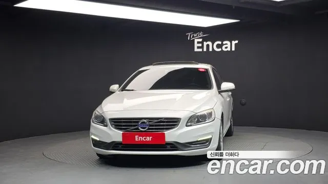 Volvo S60 2016 — фото 3