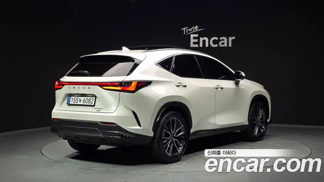 Lexus NX 2025 — фото 2