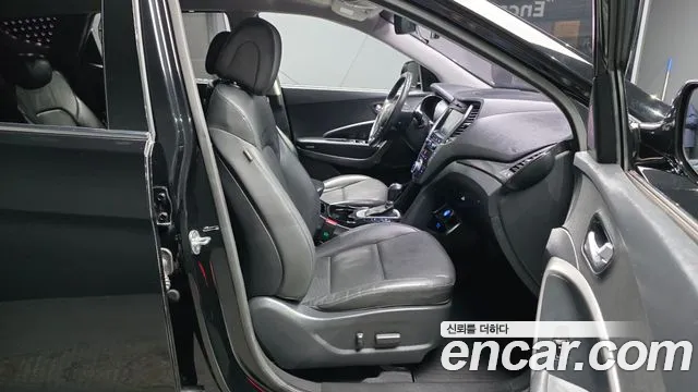 Hyundai Santafe 2016 — фото 11