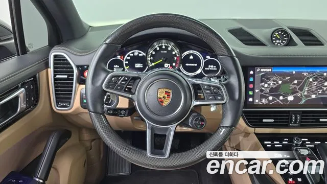 Porsche Cayenne 2022 — фото 13